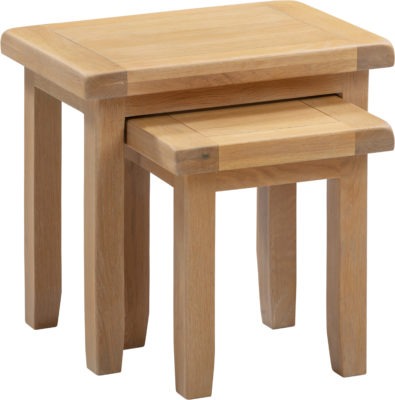 Windsor Oak Nest of 2 Tables